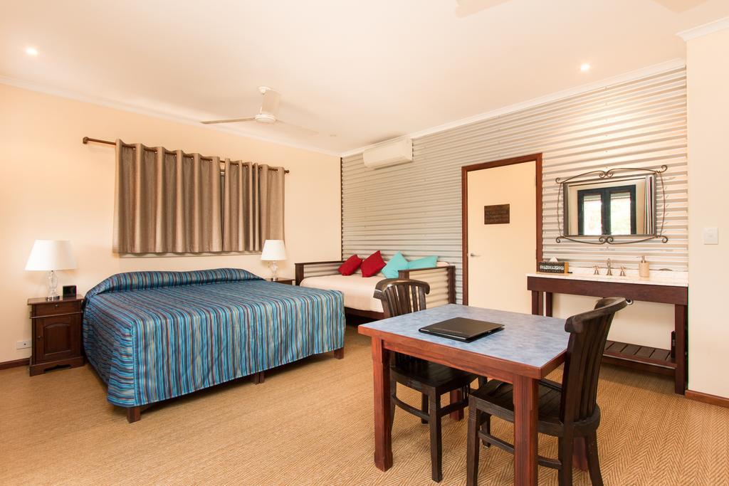 The Courthouse Bed & Breakfast Broome Exterior photo